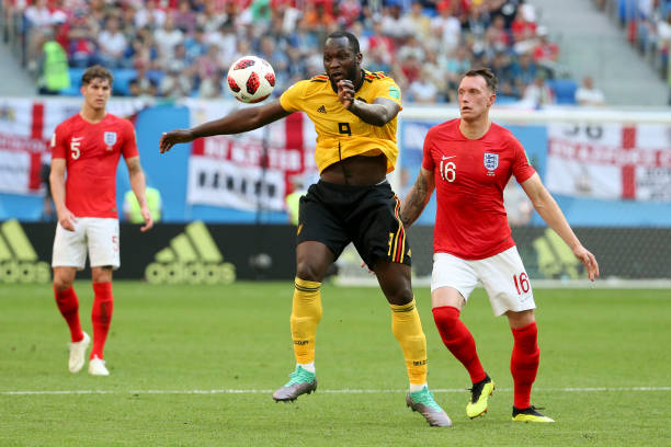 和8个篮板 和8个篮板